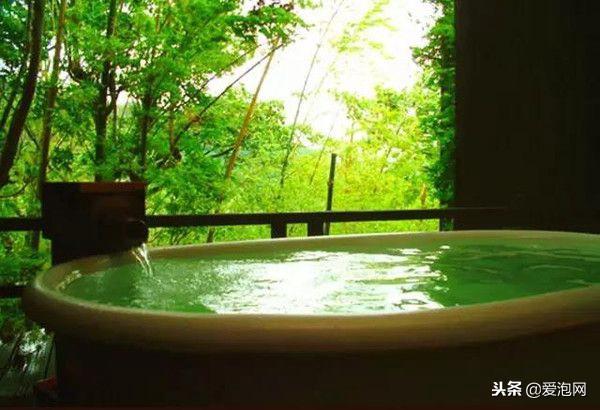 日本最美的秋天,都藏在这几家数百年历史的温泉旅馆里!