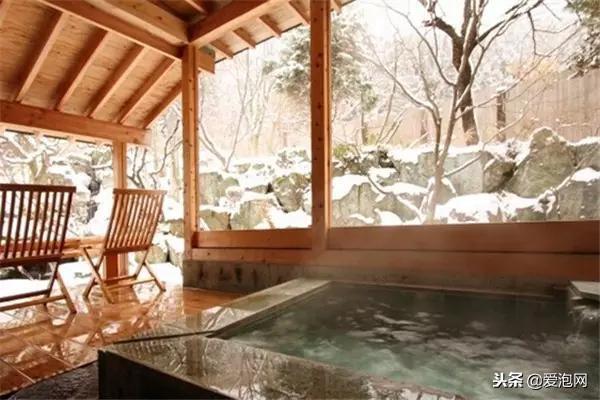 日本最美的秋天,都藏在这几家数百年历史的温泉旅馆里!
