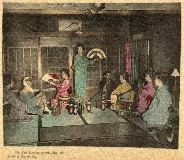 日本国宝级“花魁”,美到女王都吃醋!