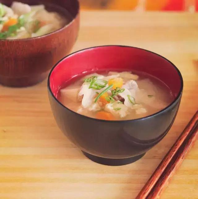 出行必备!日本饭桌上的这些坑爹“潜规则”你知道么?