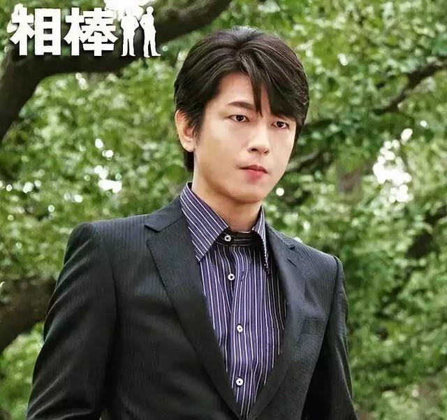日本“最适合王子称号”的及川光博宣布离婚!原因让人唏嘘!