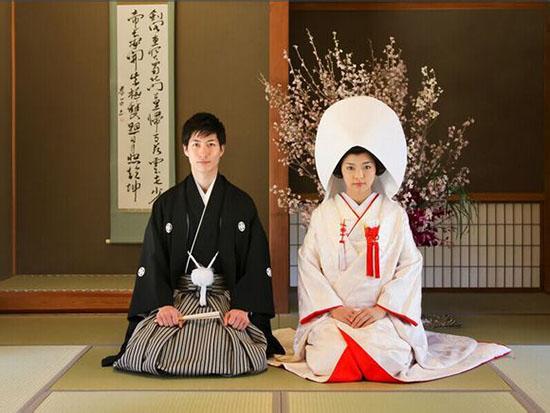 日本走向超单身社会,女人不恋爱,男人不结婚,背后的原因太扎心