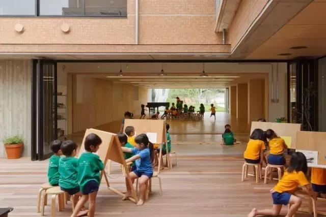 看日本对幼儿的教育,才知道我们的孩子是如何被教“傻”的!