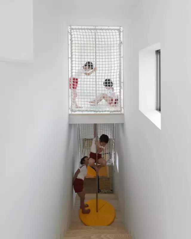 看日本对幼儿的教育,才知道我们的孩子是如何被教“傻”的!