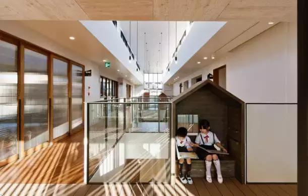 看日本对幼儿的教育,才知道我们的孩子是如何被教“傻”的!