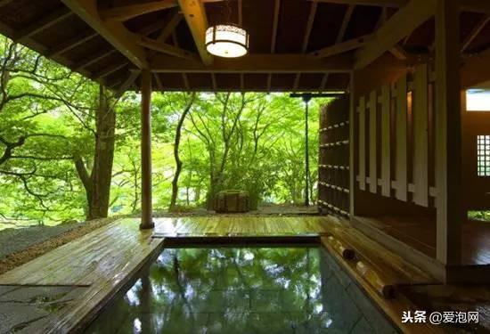 日本最美的几家顶级温泉酒店，有一家从唐朝营业至今！