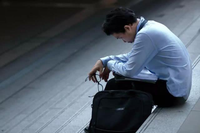 世界上最孤独的日本大叔:调查显示3成独居中年男性无人可依