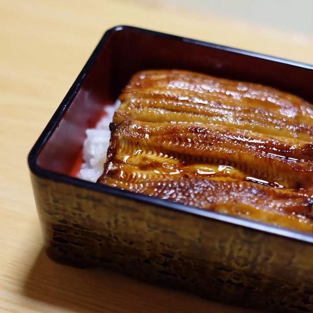 日本人为什么对鳗鱼饭情有独钟?