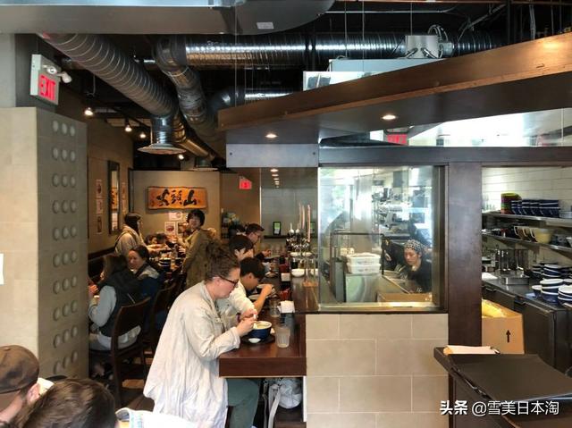 日本大叔把拉面做成米其林,抹茶味惹人爱,贝克汉姆都称赞连连