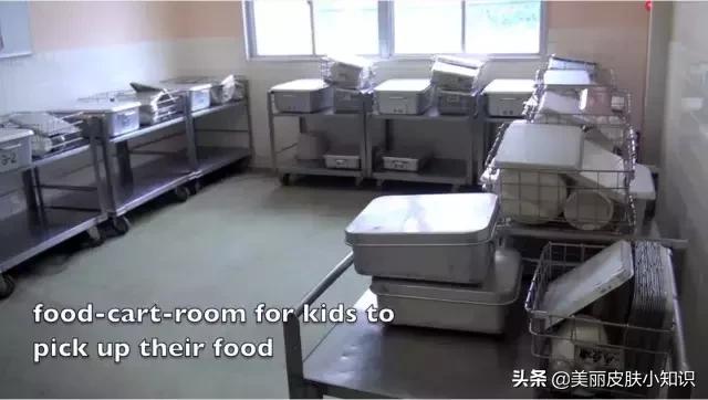 日本小学10元钱的午餐,竟引来1300余万人观看,让人深思...