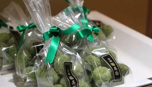 变态”的日本零售,用一整栋楼来卖茶