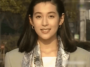 她是20亿男人的初恋,灿烂了一个时代:莉香,你怎么沦落至此