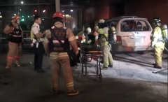 78岁韩国男子日本使馆前纵火烧车 车内24个瓦斯罐