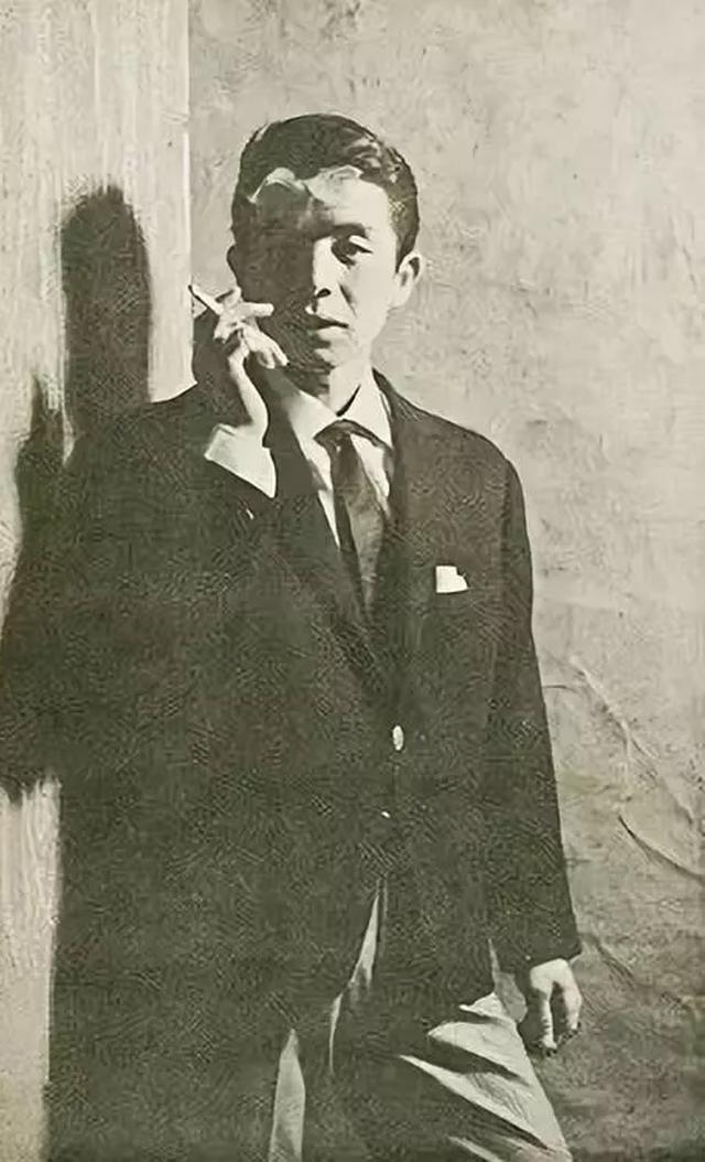 众人误以为日本时尚教父是山本耀司,却不知道真正的教父是他