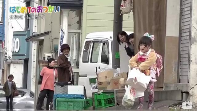 日本跟拍29年神作:3岁小女儿独自出门,爸爸忍泪目送离去