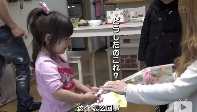 日本跟拍29年神作:3岁小女儿独自出门,爸爸忍泪目送离去