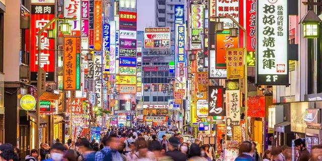 制霸银座的女人:日本第一的妈妈桑,世界名校毕业