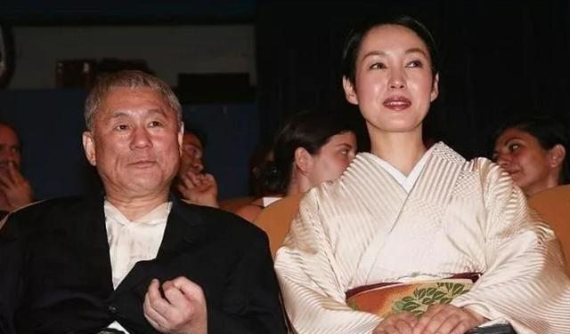 北野武净身出户后被情妇抛弃,哭丧脸接受采访的样子也太好笑了hhh
