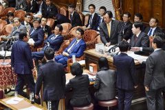 日本首相安倍国会“出言不逊” 被要求道歉（图
