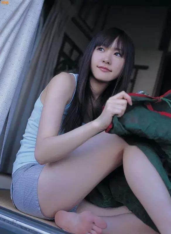 挤走新垣结衣,登顶日本最美,可长成这样,为啥号称日版杨幂?