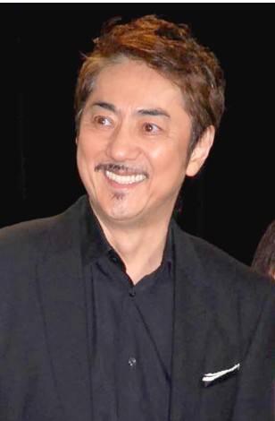 她是日剧女王,前男友是小室哲哉,嫁大24岁老公,连生二儿成赢家