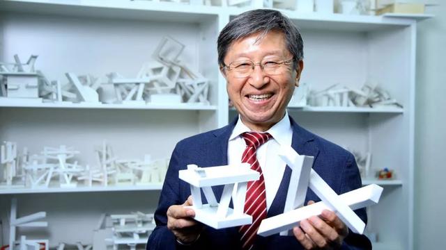 日本71岁设计大师行骗40年,用心打你脸:脑补是病!央视还点赞了…