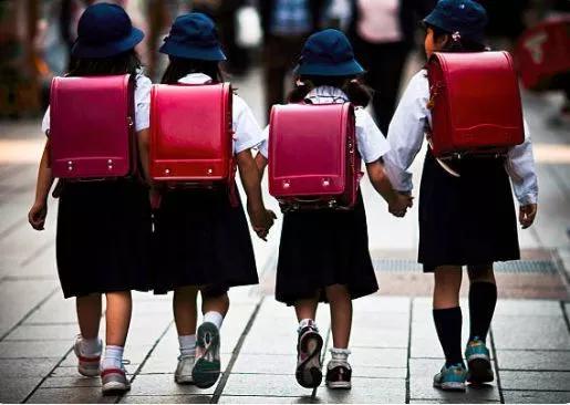 上班族在日本养孩子有多难?普通家庭每月开销至少48万...