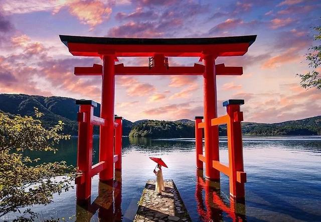 全日本最适合拍照晒图的十大神社,没人能逃过的神秘之美