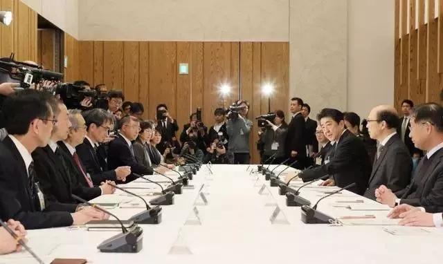 日本电视台采访出现震撼一幕,节目中断后,中国的反应太暖心了