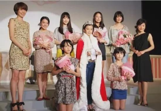 日本00后爆红女演员,滨边美波坚持每天自己做饭