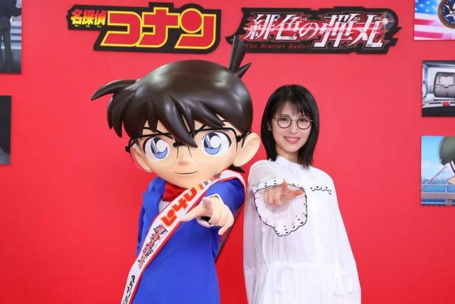 日本00后爆红女演员,滨边美波坚持每天自己做饭