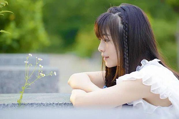 日本00后爆红女演员,滨边美波坚持每天自己做饭