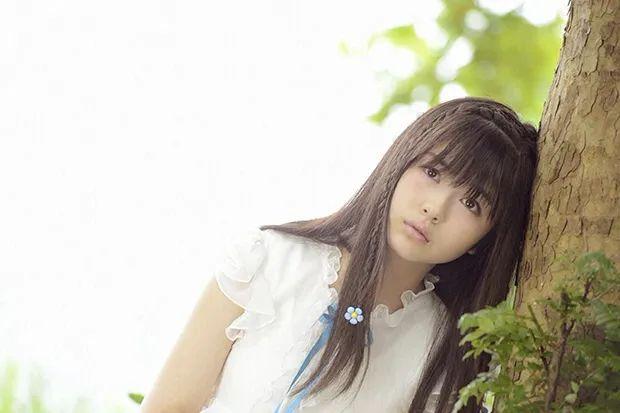 日本00后爆红女演员,滨边美波坚持每天自己做饭