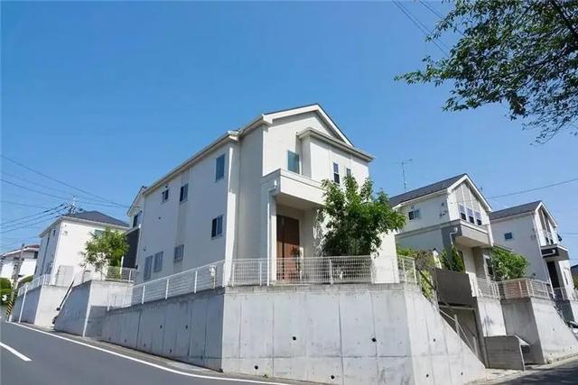 这个樱花旺季,手握100间日本民宿的人却惨淡到谷底