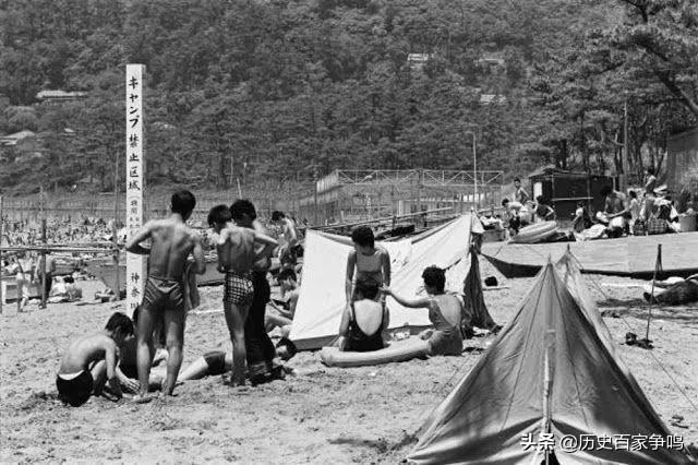 1964年东京奥运会,日本重返世界,长崎海滩上透露着现代气息