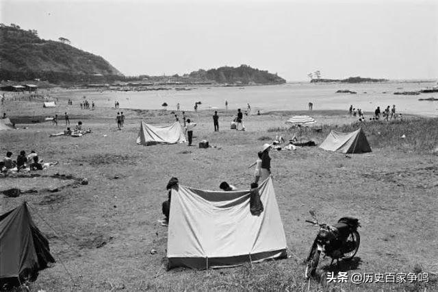 1964年东京奥运会，日本重返世界，长崎海滩上透露着现代气息