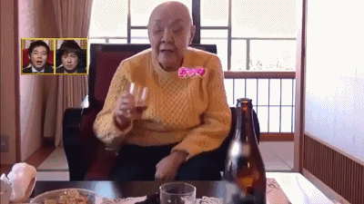 吃肉喝酒承认好色:这位96岁尼姑,成为日本年轻人最喜欢的网红