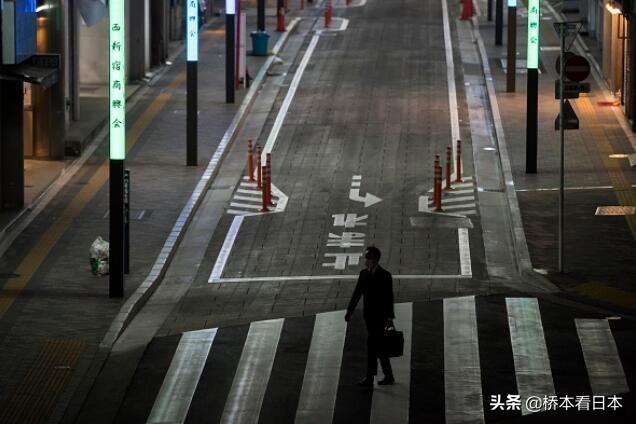 日本经济已经在危险边缘,但股市为何高歌猛进