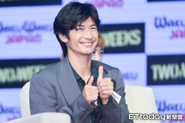 三浦春马来台最后身影“脸纠结一团”没包袱!导演赞他:非常认真