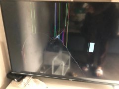 出内屏破碎电视
