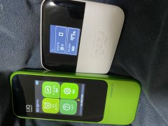 softbank和UQ的口袋WiFi机器