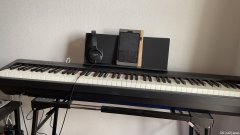 出一台roland fp30电钢琴