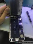 iPhone6 Plus手机进水开不了机 阴阳屏故障维修