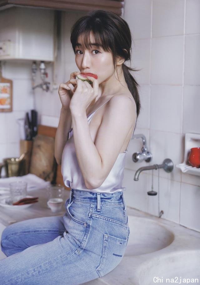 36岁的日本女主播田中美奈实,活出了这个年纪女人最优雅的样子