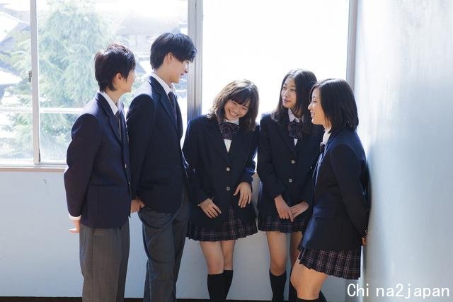 日本奇葩校规惹众怒!女生不许扎马尾,校方认为男生看脖子会兴奋