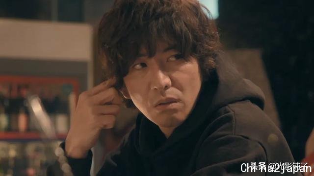 木村拓哉又出新作，首播收视率高达11.8，评分飙到8.2分