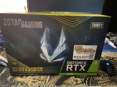 美女自用 GeForce RTX 3080 显卡，很新无任何外伤内伤